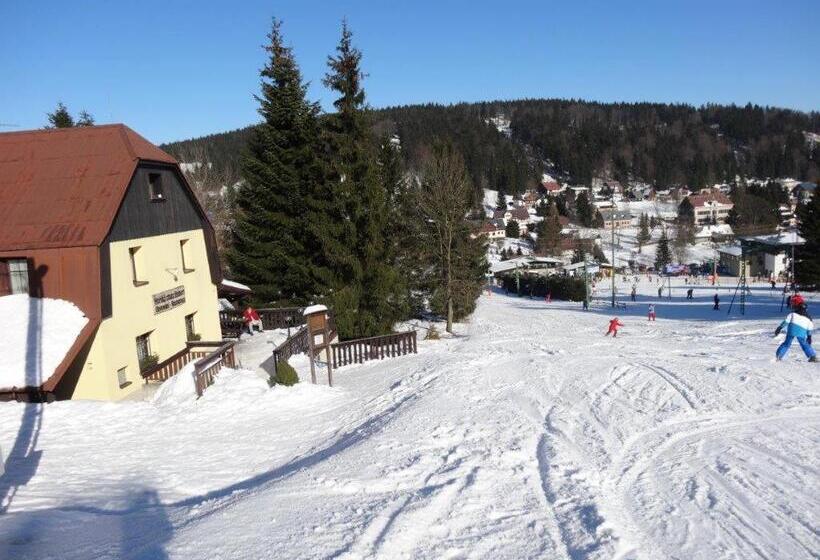 اتاق استاندارد, Horská Chata Hubert