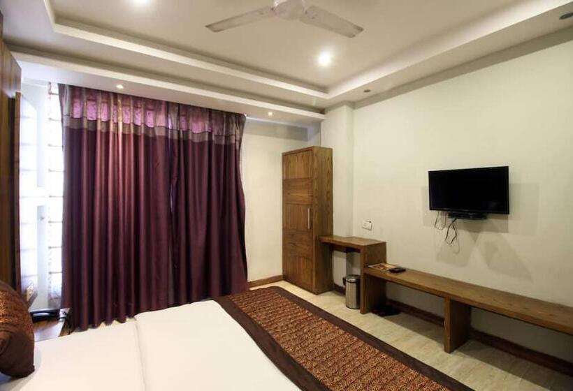 חדר דלוקס, Collection O 8479 Hotel Ambience