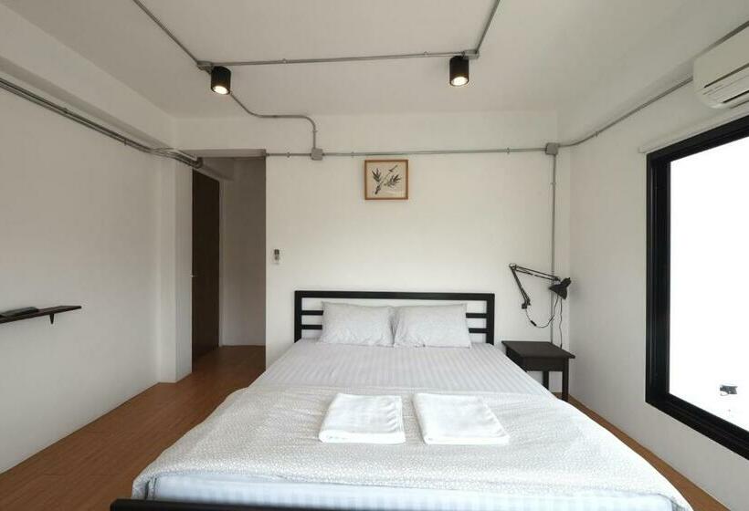 디럭스 룸, Labkoff Cafe And Hostel