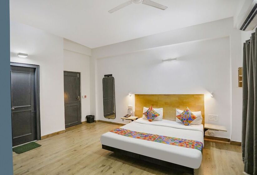 Номер Deluxe, Fabhotel F9 Sector 51