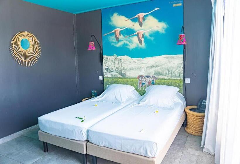 جناح, Dina Morgabine Saint Gilles