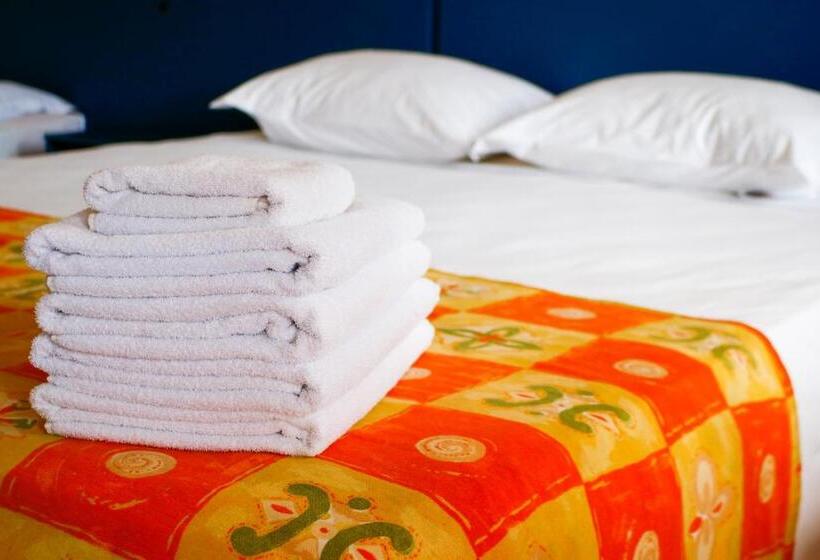 סוויטה משפחתית, Açoriano