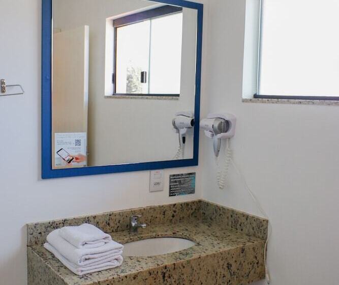 חדר סופריור לארבעה, Açoriano