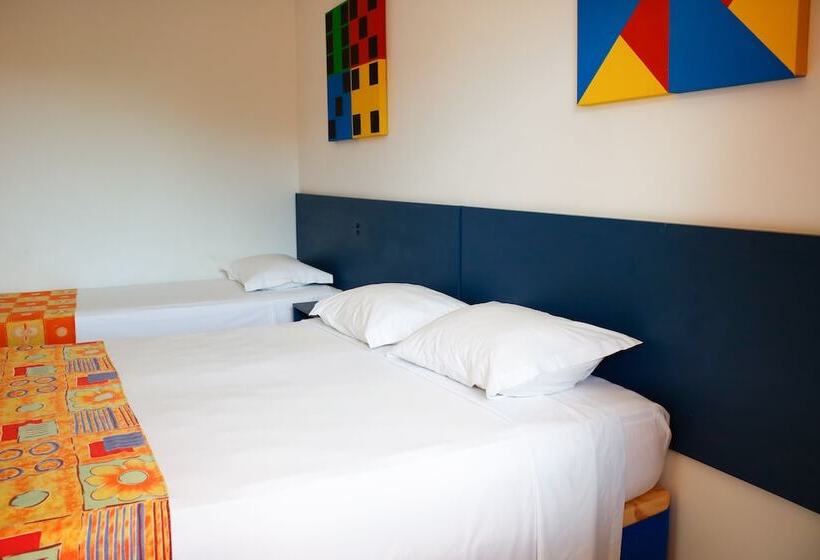 חדר סופריור לארבעה, Açoriano