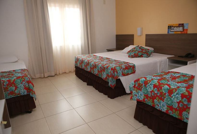 חדר סופריור לארבעה, Açoriano