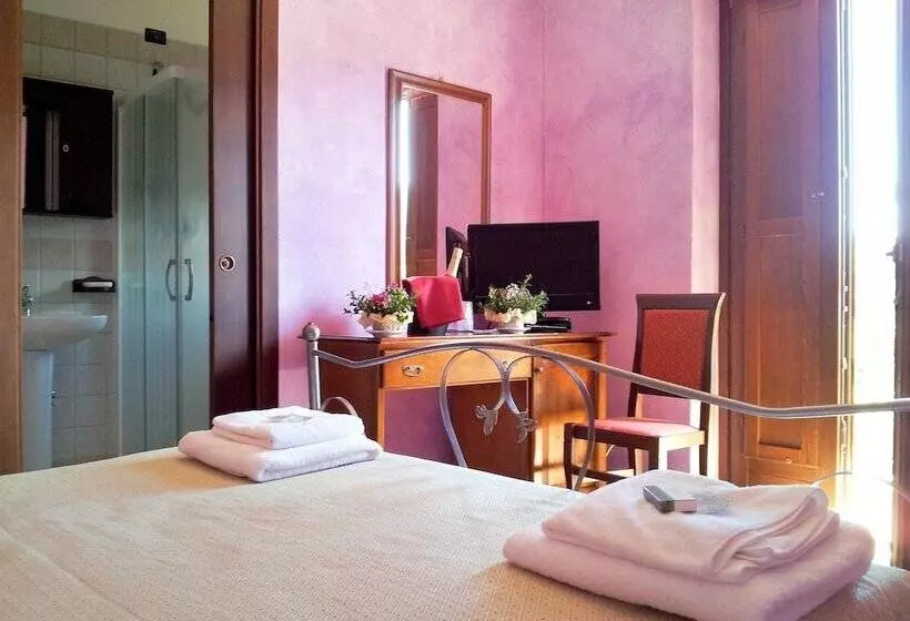 اتاق استاندارد با تخت دوبل, Agriturismo La Rocca Dei Briganti