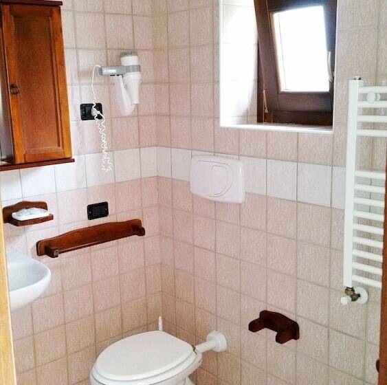 غرفة سوبيريور رباعية, Agriturismo La Rocca Dei Briganti