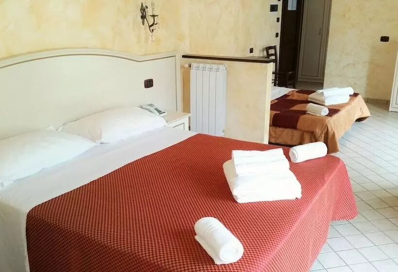سوییت با چشم‌انداز استخر, Agriturismo La Rocca Dei Briganti