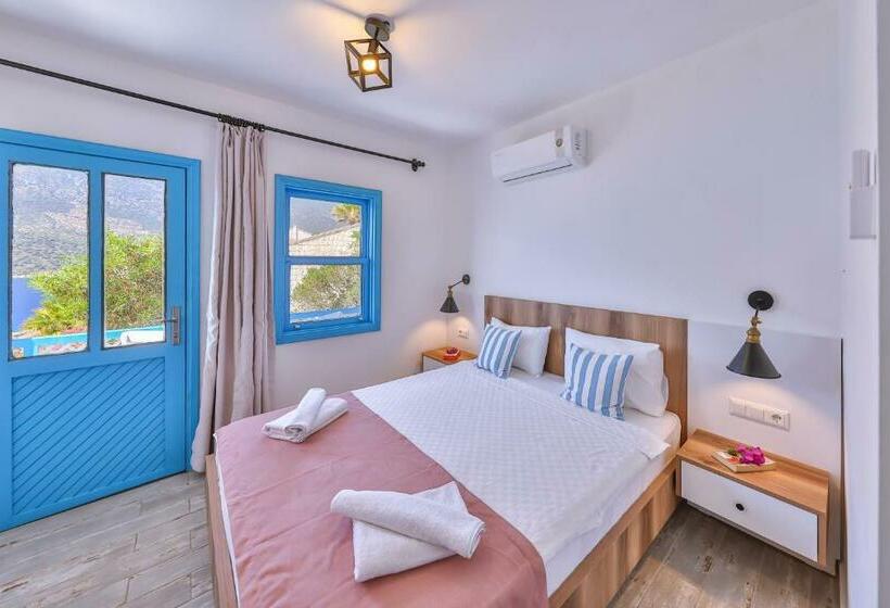 Camera Standard con Balcone, Arpia