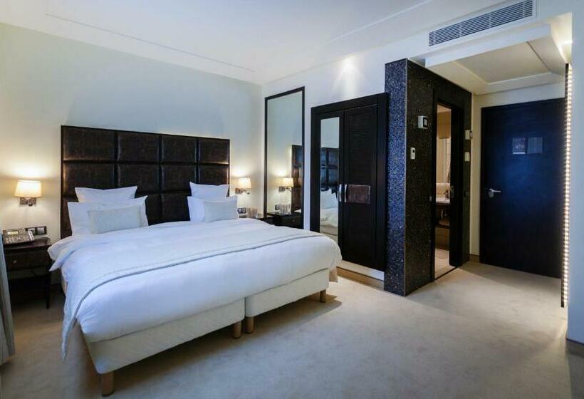 اتاق استاندارد, Business