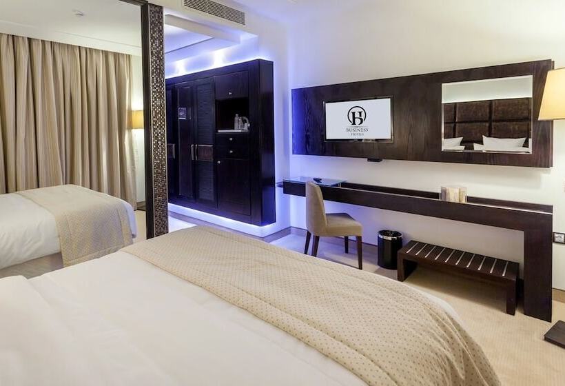 اتاق سوپریور, Business