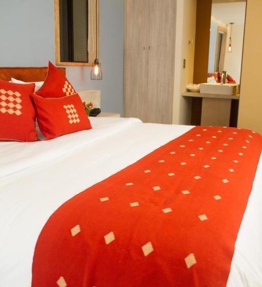 스탠다드 룸 킹사이즈 침대, Helverica