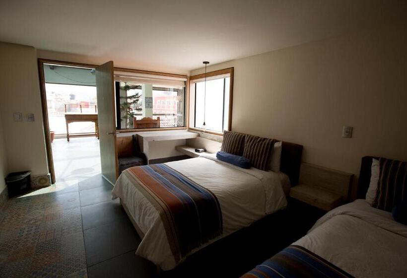 스탠다드 룸 더블 침대 2개, Helverica