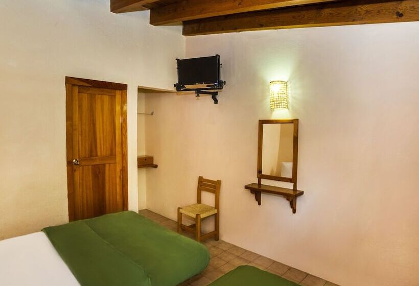 스탠다드 트리플 룸, Posada Real Del Valle