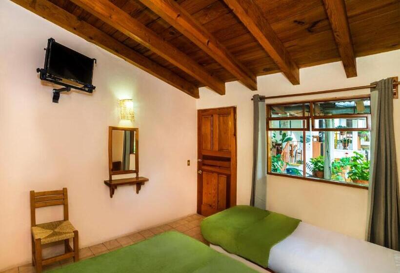 스탠다드 트리플 룸, Posada Real Del Valle