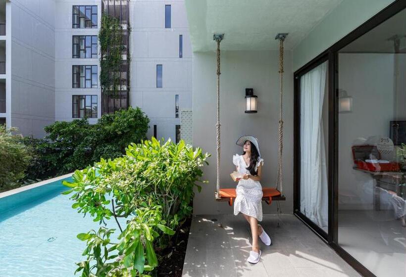 高级大房间, Proud Phuket, Naiyang Beach