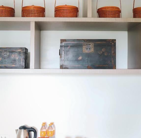 带泳池观景的豪华房, Proud Phuket, Naiyang Beach