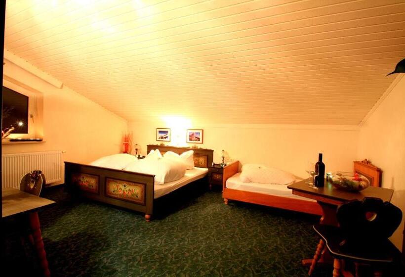 חדר משפחתי, Sonnleitn