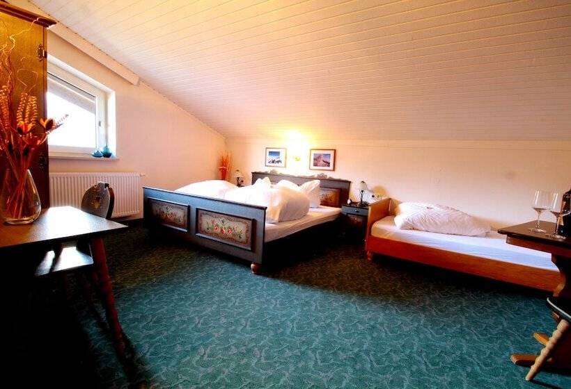 חדר משפחתי, Sonnleitn