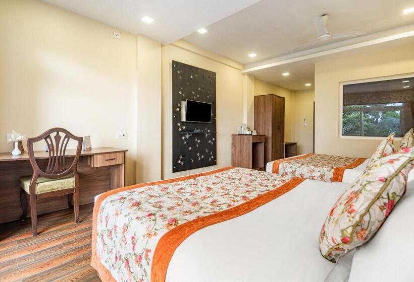 패밀리 룸 산 전망, Summit Barsana Resort & Spa