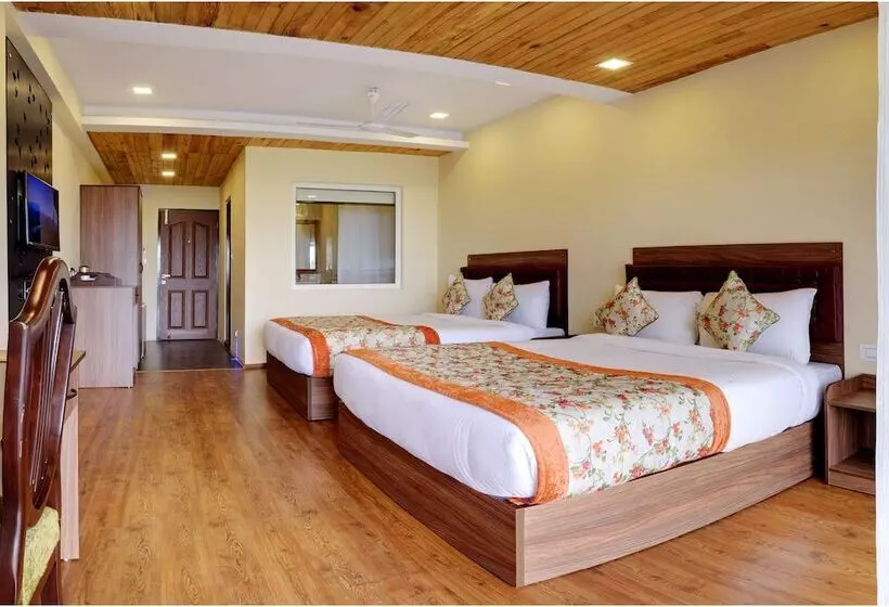 マウンテンビューファミリールーム, Summit Barsana Resort & Spa
