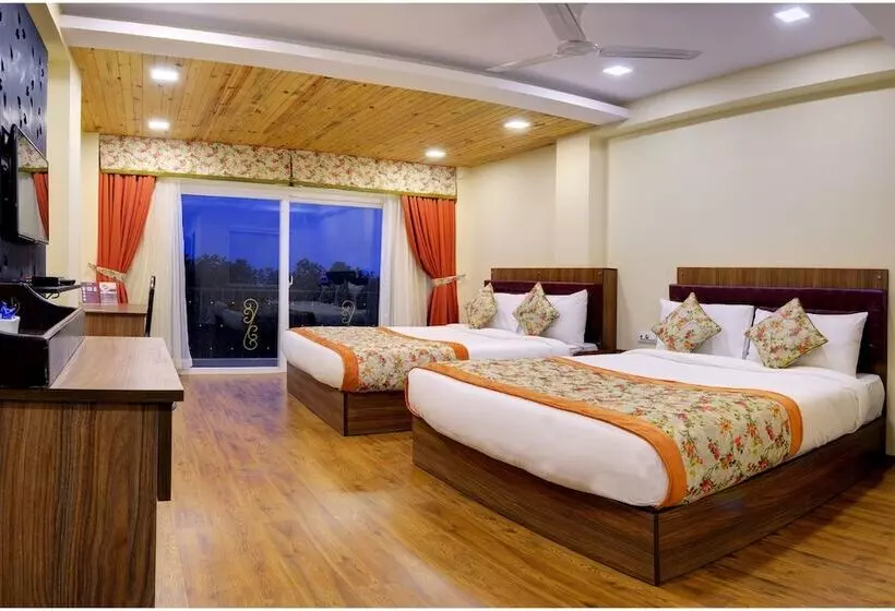 マウンテンビューファミリールーム, Summit Barsana Resort & Spa