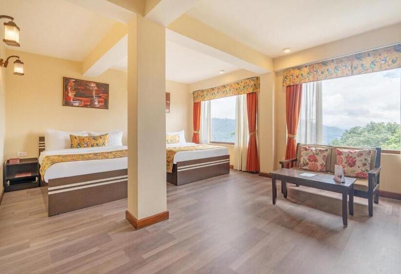 ファミリールーム, Summit Namnang Courtyard & Spa Near Mg Marg