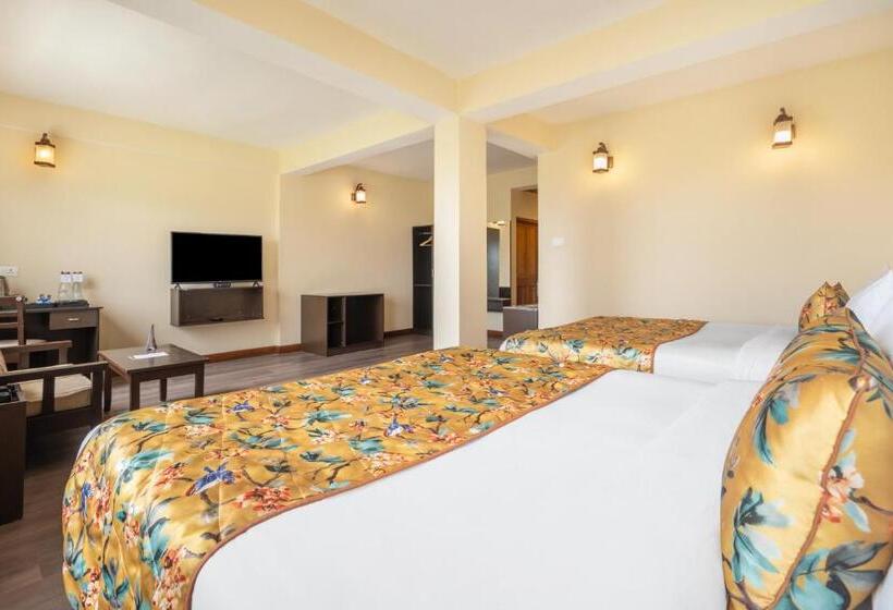 ファミリールーム, Summit Namnang Courtyard & Spa Near Mg Marg