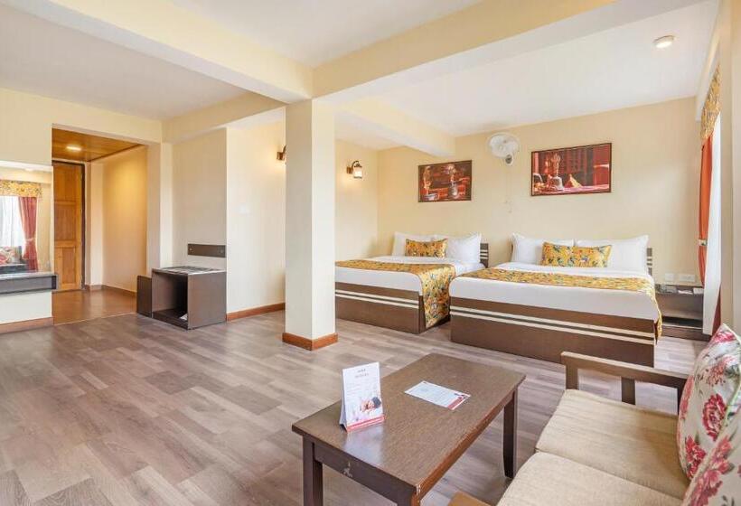 ファミリールーム, Summit Namnang Courtyard & Spa Near Mg Marg