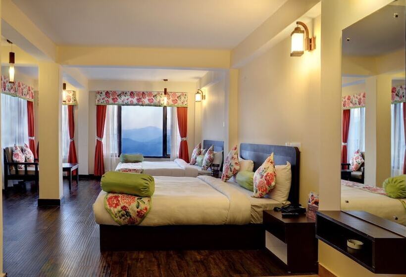 ファミリールーム, Summit Namnang Courtyard & Spa Near Mg Marg