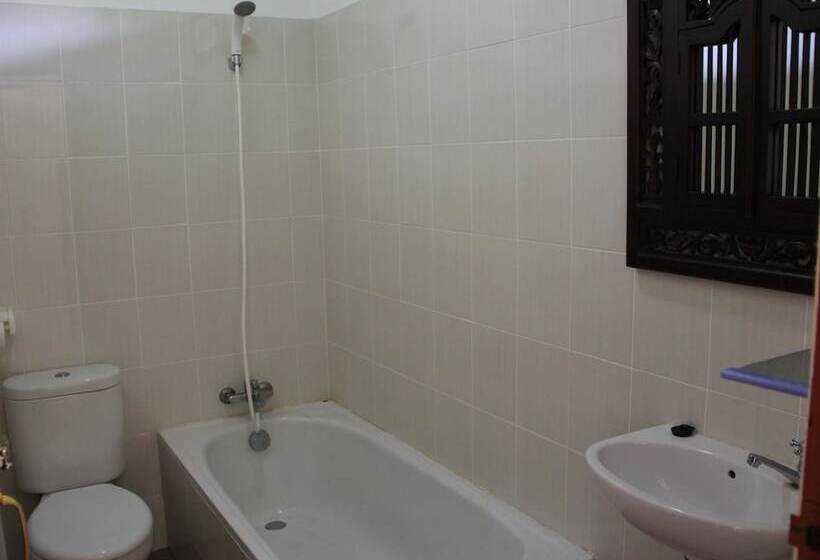 スタンダードルーム, Suji Bungalow