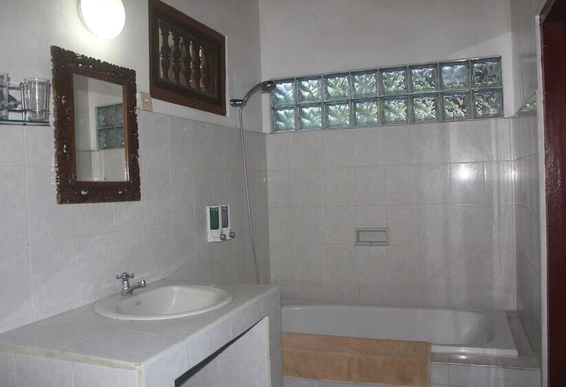 Quarto Deluxe, Suji Bungalow