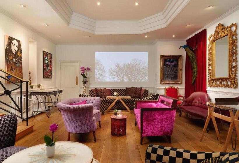 جناح ديلوكس, Berkeley Suites