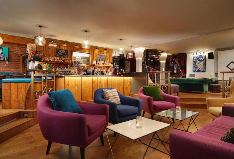 جناح ديلوكس, Berkeley Suites