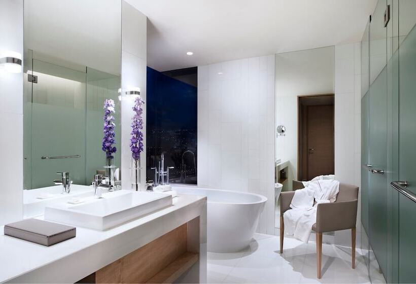 3 Bedroom Suite, Avani Plus Riverside Bangkok