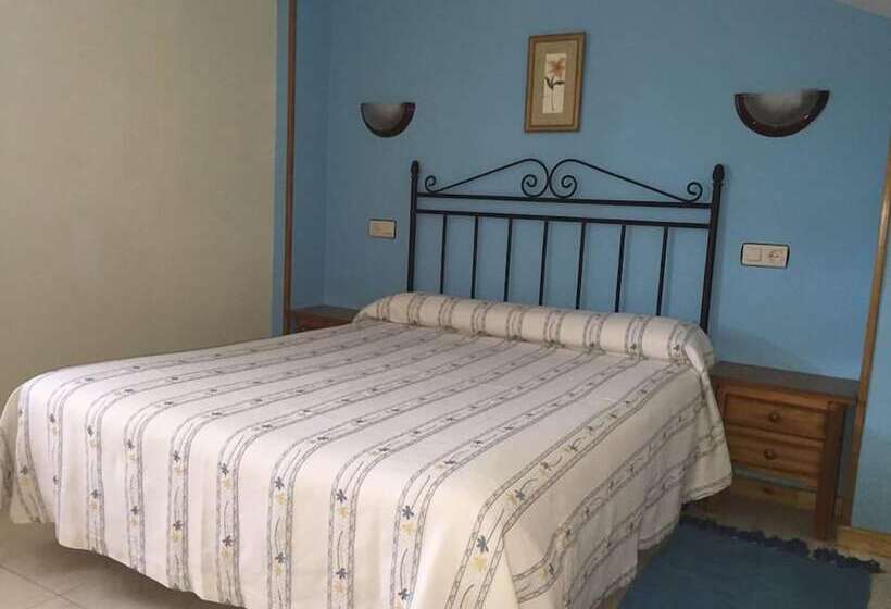 اتاق استاندارد چهار تخته, Gavitu