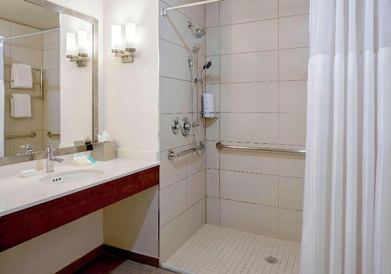 Люкс Кровать Кинг, Hilton Garden Inn Downtown Dallas