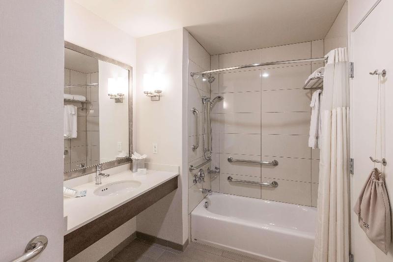 Номер Стандарт, Hilton Garden Inn Downtown Dallas