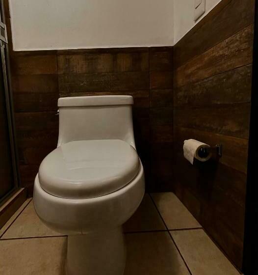 スタンダードルーム, Los Valles