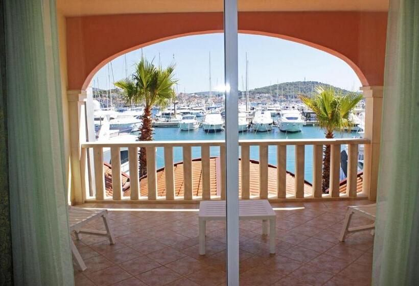 Comfort room with balcony, Marina Frapa Resort Rogoznica