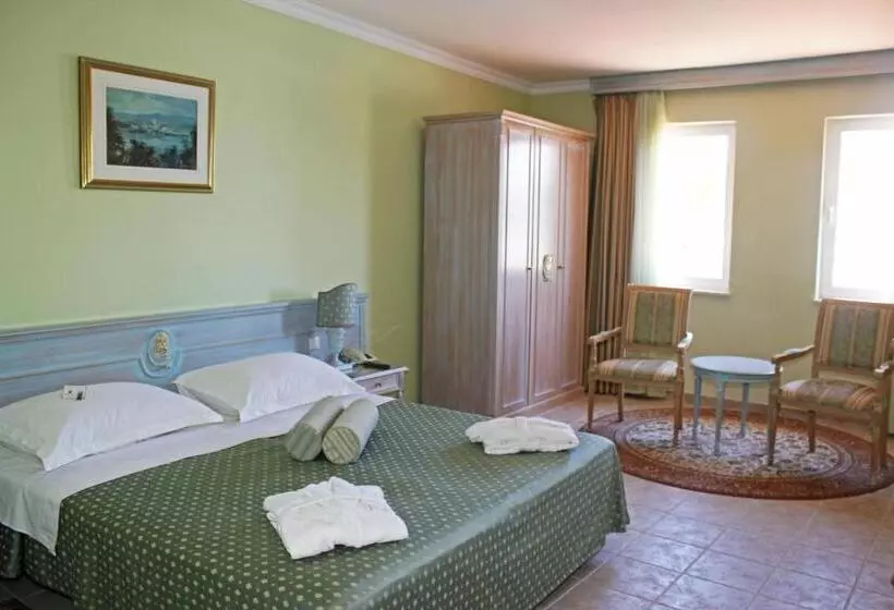 Comfort suite with balcony, Marina Frapa Resort Rogoznica