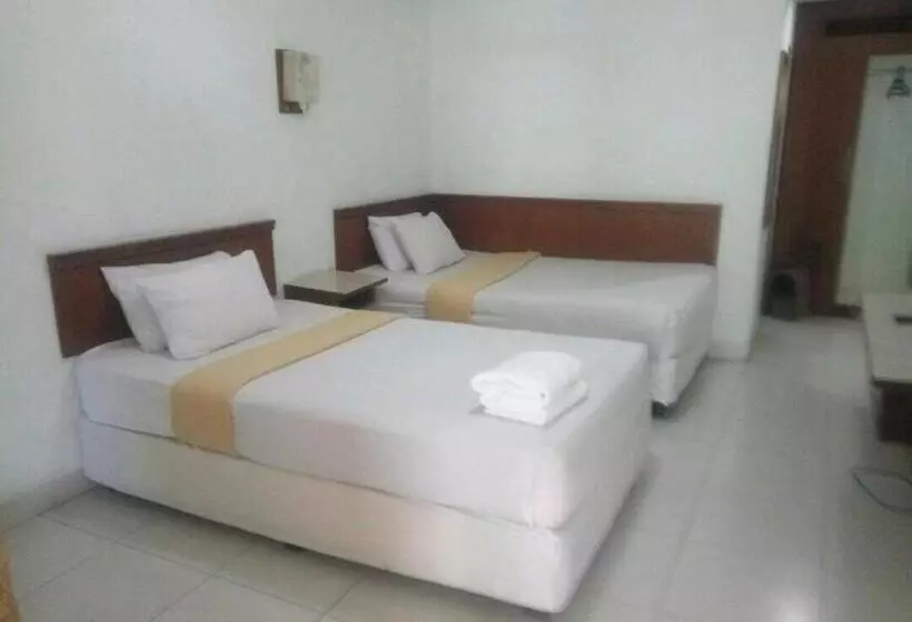 スタンダードルーム, Pandu Lakeside Hotel Parapat