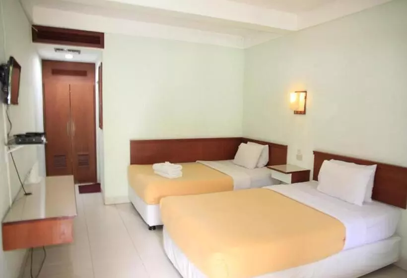 スタンダードルーム, Pandu Lakeside Hotel Parapat