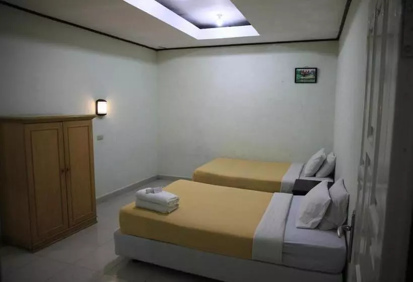 デラックスファミリールーム, Pandu Lakeside Hotel Parapat
