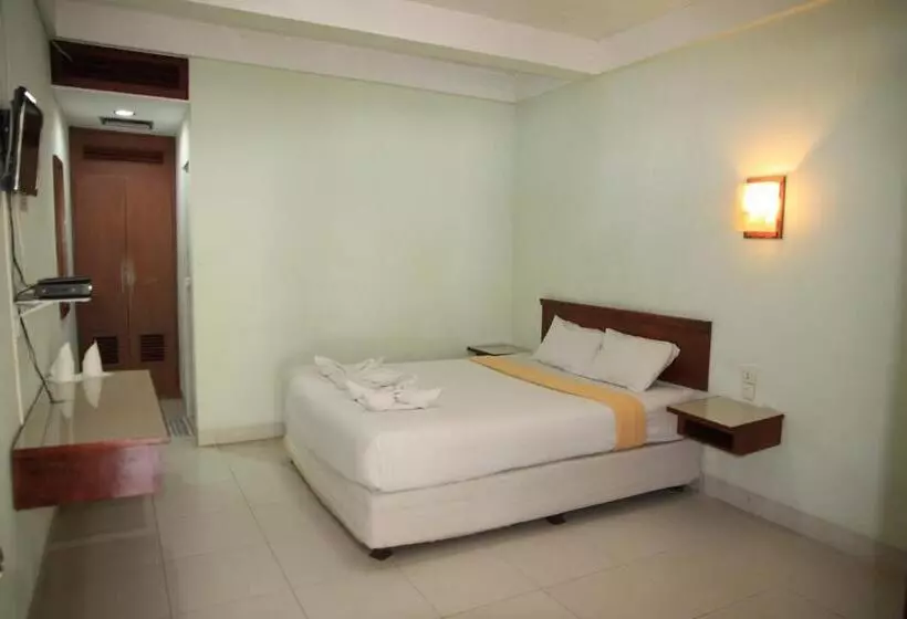 スタンダードルーム, Pandu Lakeside Hotel Parapat