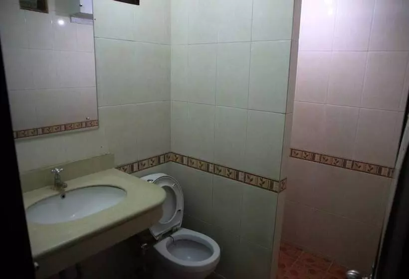 スタンダード４人部屋, Pandu Lakeside Hotel Parapat