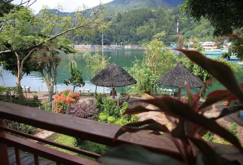 ファミリールーム, Pandu Lakeside Hotel Parapat