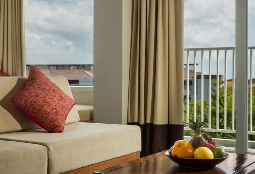 سوییت جونیور با بالکن, Paragon Hotel Seminyak