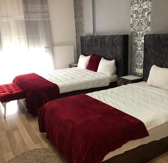 اتاق استاندارد سه نفره, Royal