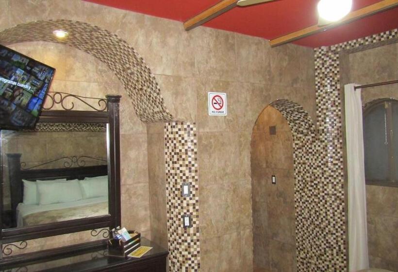 جناح ديلوكس سرير كينج, 1973